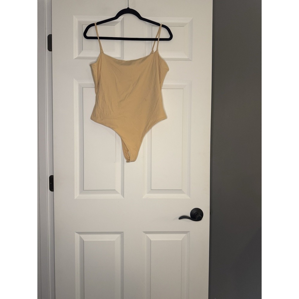 Qinsen Sleeveless Thong Bodysuit Xl Beige